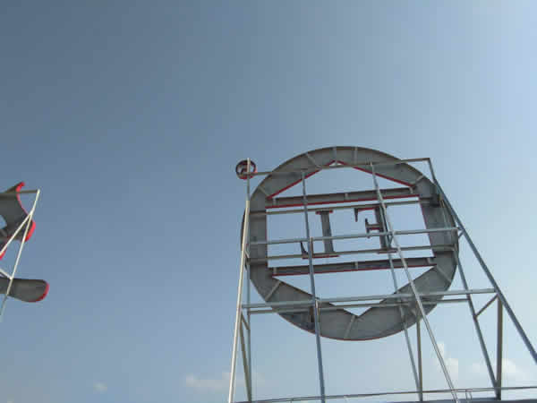 鹽城東臺華威樓頂發光字制作安裝 鹽城東臺華威樓頂發光字制作安裝