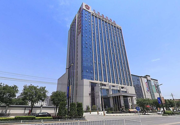 西安吉源大酒店墻體樓頂廣告字制作 西安吉源大酒店墻體樓頂廣告字制作