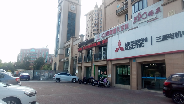 姜堰三水大道門頭招牌制作安裝進行中……