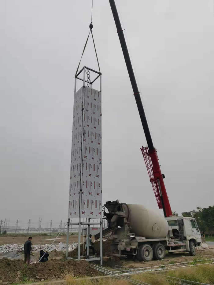 凰騰海姜廣場精神堡壘設計制作安裝施工中……