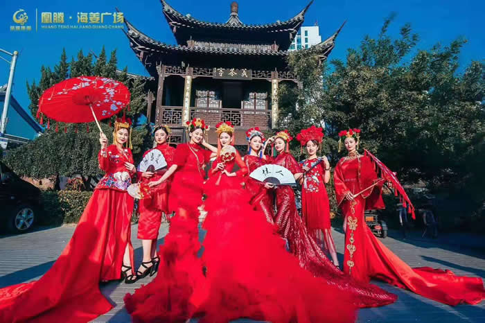 華燈璀璨 點(diǎn)亮姜堰10月26日凰騰·海姜廣場(chǎng)營銷中心盛大開放